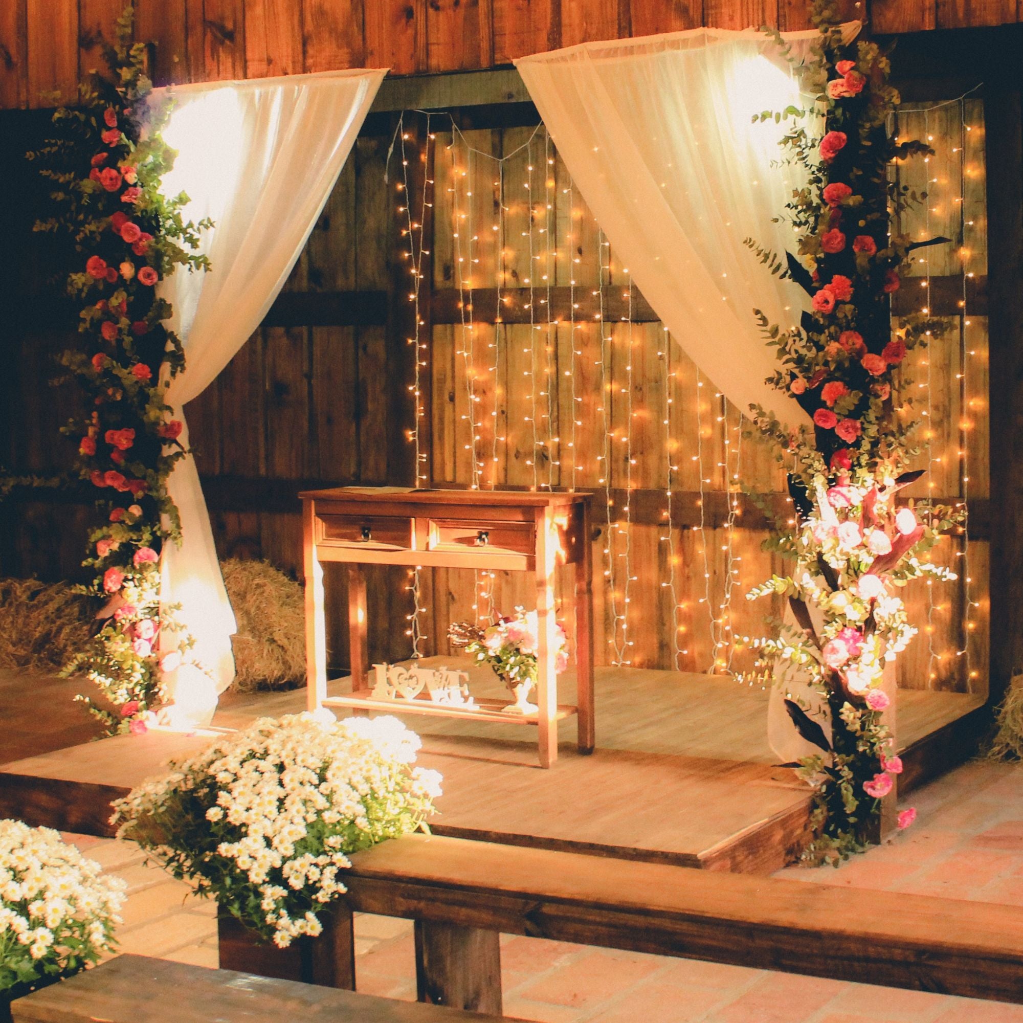 Décorez son mariage à l'aide d'un rideau lumineux